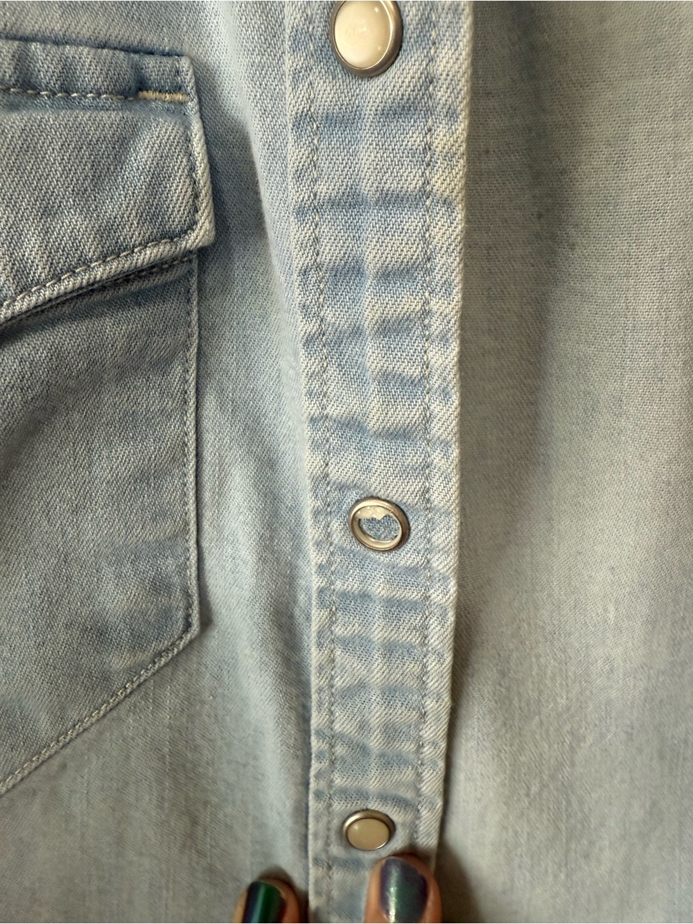 Levi’s Light Wash Denim Shirt - Picture 4 of 4